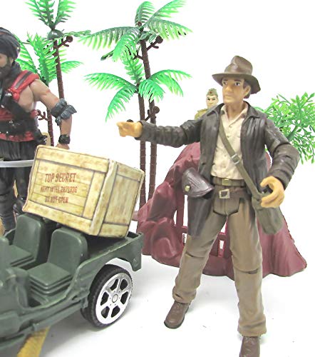 Indiana Jones 18 Piece Play Set with Random Indiana Jones Figures and Themed Accessories