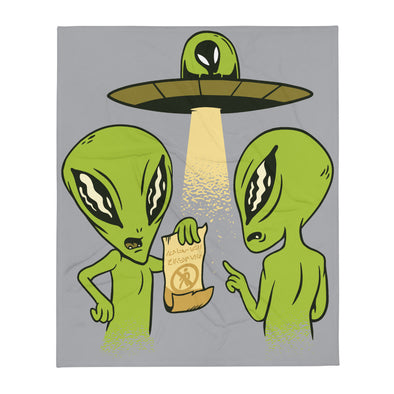 Renerded Alien Friends Throw Blanket